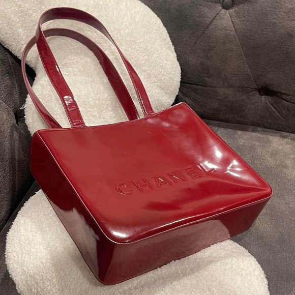 CHANEL 26S SLINGBACK LOAFERS IN BURGUNDY RED PATENT CALFSKIN WITH CC LOGO